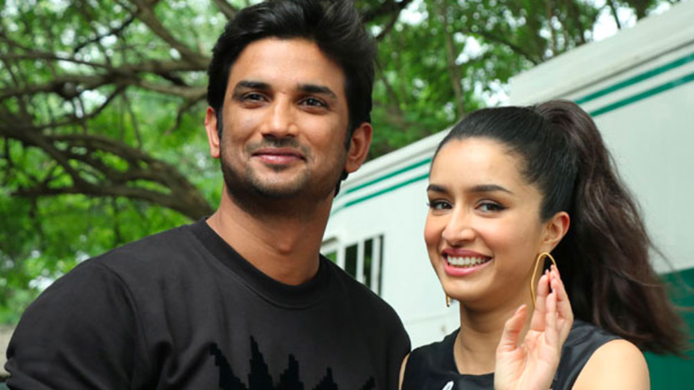 এরপর সুশান্ত সিংহ রাজপুতের সঙ্গে শ্রদ্ধার সম্পর্ক নিয়েও গুঞ্জন শোনা যায়। তবে তাঁরা বরাবর নিজেদের একে অন্য়ের ভাল বন্ধু বলে দাবি করে এসেছেন।