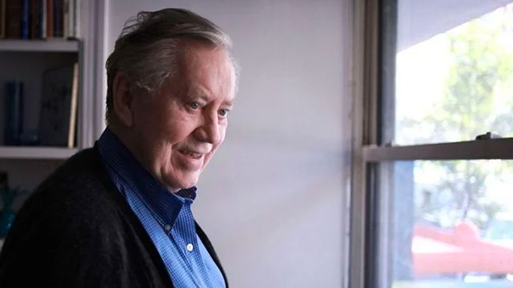 বর্তমানে তাঁর দান সংক্রান্ত সংস্থা আটলান্টিসের অফিস আছে পৃথিবীর ১০ শহরে। সংস্থার কর্মীসংখ্যা ৩০০।  সম্প্রতি সংস্থার মাধ্যমে নিজের ৮০০ কোটি ডলারের সম্পত্তি পুরোটাই দান করে দিয়েছেন।