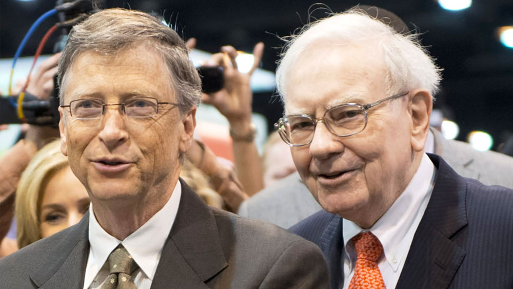 গেটস এবং বাফে-কে এক বার চিঠিতে ফিনি লিখেছিলেন, দানের মতো আনন্দ তিনি আর কিছুতেই খুঁজে পান না। তিনি মনে করেন অন্যের উপকারে ব্যবহৃত হওয়ার মধ্যেই  কোনও সম্পত্তির সার্থকতা লুকিয়ে আছে। সঞ্চিত হয়ে পড়ে থাকলে সেই
সম্পত্তির কোনও মূল্য ফিনির কাছে নেই।