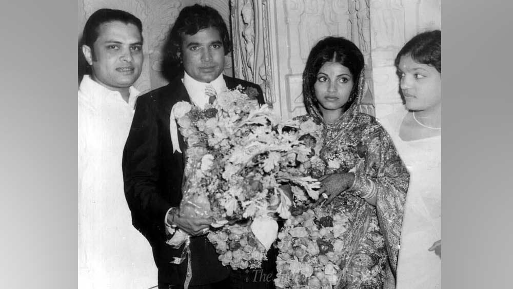  'ববি' মুক্তি পাওয়ার ছয় মাস আগেই রাজেশ খন্নার সঙ্গে বিয়ের সময় সিনেমা থেকে সরে আসেন ডিম্পল। রাজেশ খন্নাই নাকি তাঁকে দীর্ঘ ১২ বছর অভিনয় করতে দেননি, বলিউডের একাধিক পত্র-পত্রিকা ও সংবাদমাধ্যমে প্রকাশিত হয়েছিল এমনই।