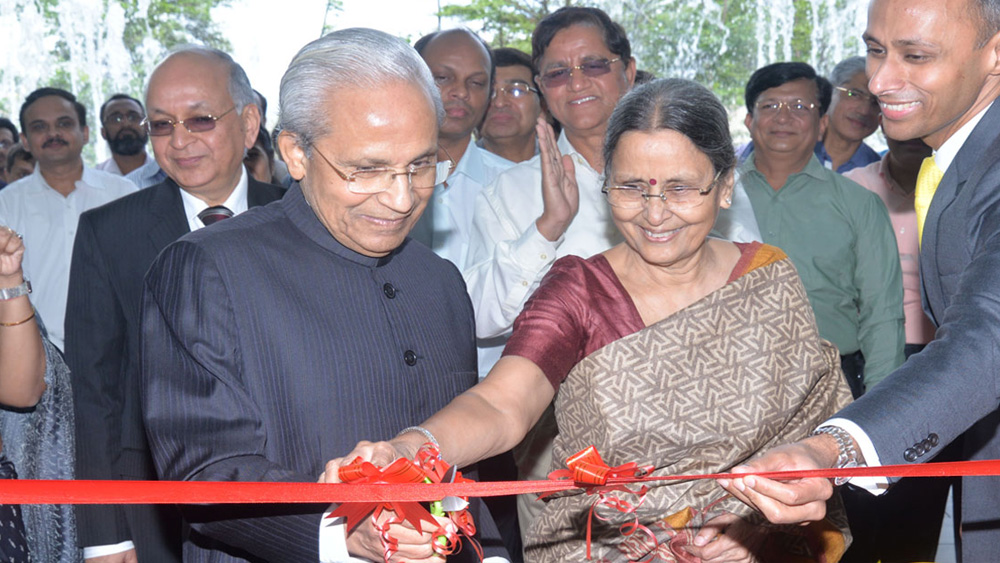 লুপিন লিমিটেডের সহ-প্রতিষ্ঠিতা এবং প্রথম দিকের বিনিয়োগকারীদের মধ্যে মঞ্জু অন্যতম। তাঁর সম্পত্তির পরিমাণ ১৮ হাজার কোটি টাকা।