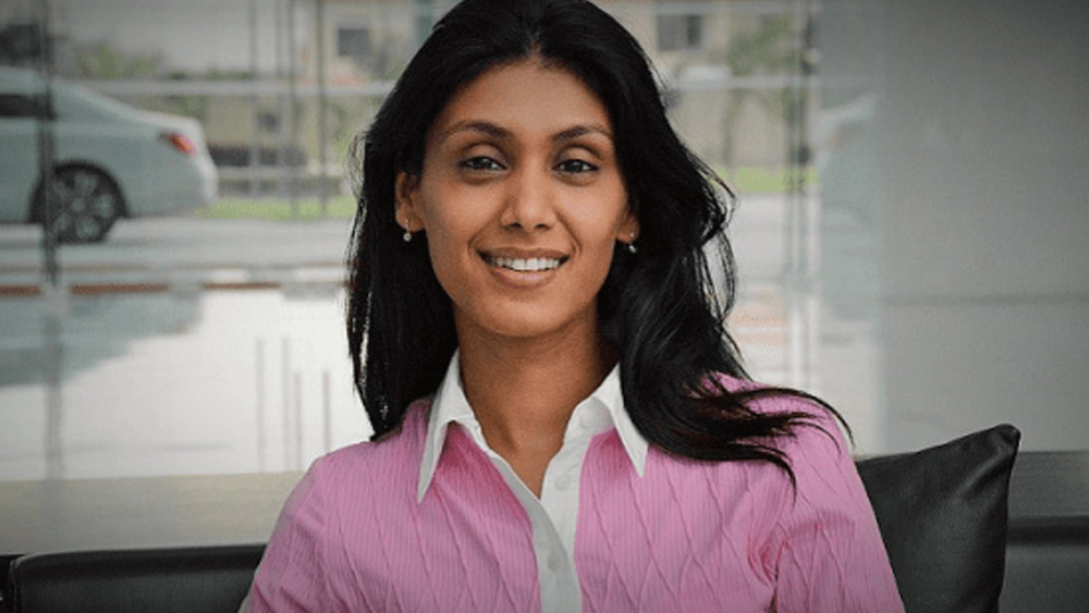 ৩৬ হাজার ৮০০ কোটি টাকার সম্পত্তির মালকিন রোশনি নাদার বর্তমানে দেশের ধনীতম মহিলা। শিল্পপতি তথা এইচসিএল টেকনোলজিসের প্রতিষ্ঠাতা শিব নাদারের মেয়ে রোশনি এমবিএ করেছেন আমেরিকার কেলগ স্কুল অব ম্যানেজমেন্ট থেকে।