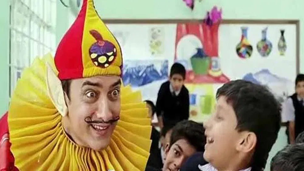 ‘বম বম বোলে’ গানে সমবেত শিশুশিল্পীদের কণ্ঠে একজন ছিলেন জান। এখনও স্পষ্ট করে মনে পড়ে রেকর্ডিংয়ের স্মৃতি। সেখানে হাজির ছিলেন আমির খান। তাঁর গলায় রেকর্ড করা হয়েছিল গানের প্রথম অংশ ‘চাকা রাকা চি চাই’। জানের আক্ষেপ, সে দিন আমিরের সঙ্গে একটাও ছবি তোলা হয়নি।