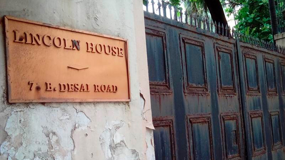 ১৯৫৭ সাল থেকে দীর্ঘ দিন এই ভবন লিজ দেওয়া ছিল মার্কিন সরকারকে। এটি ছিল মার্কিন যুক্তরাষ্ট্রের দূতাবাস। সে সময় নামবদলের পরে এর নতুন পরিচয় হয় ‘লিঙ্কন হাউস’।