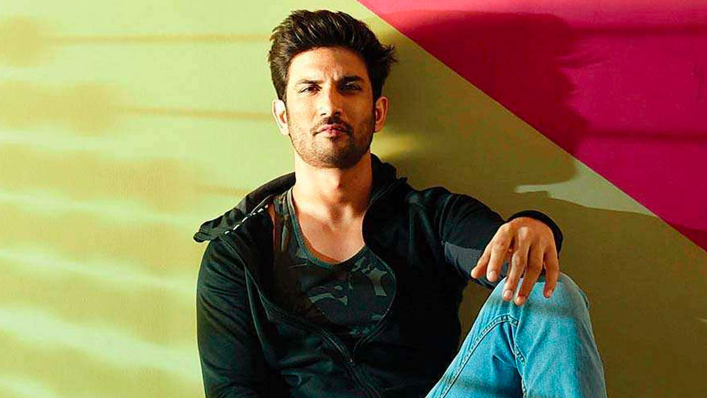 বলিউডের খ্যাতনামা অভিনেতারা যে ঘরোয়া পার্টিতে মাদক নিয়ে থাকেন, সে গুঞ্জন মাঝেমধ্যেই শোনা যায়। তবে প্রমাণের অভাবে তা প্রায়শই থেকে যায় অন্তরালে। সুশান্তের অস্বাভাবিক মৃত্যু যেন হঠাৎই সমস্ত চাকচিক্যের আড়াল ভেঙে দিয়েছে। প্রকাশ্যে আসতে চলেছে নানা অজানা তথ্য।