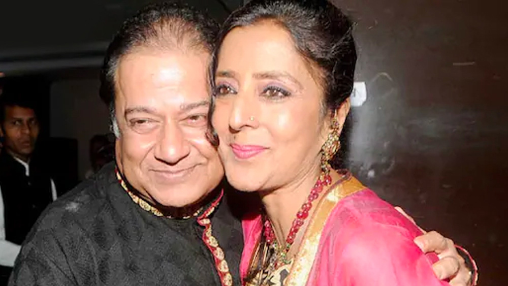 শেখর কপূরের এটা ছিল দ্বিতীয় বিয়ে। তাঁর প্রথম পক্ষের স্ত্রী ছিলেন মেধা। শেখর কপূরের সঙ্গে বিচ্ছেদের পরে মেধা বিয়ে করেন সঙ্গীতশিল্পী অনুপ জালোটাকে।