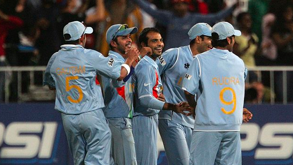 এই পারফরম্যান্সের পরে যে উচ্চতায় পৌঁছনোর কথা ছিল, তার অনেক আগেই থেমে যান যোগিন্দর। ২০০৭-এর পর আর ডাক পাননি টি-২০ ম্যাচে। একদিনের আন্তর্জাতিক ম্যাচে অভিষেক হয়েছিল ২০০৪-এর ডিসেম্বরে, বাংলাদেশের বিরুদ্ধে। শেষ ওয়ানডে ম্যাচ খেলেছিলেন তার তিন বছর পরে, প্রতিপক্ষ ছিল শ্রীলঙ্কা।