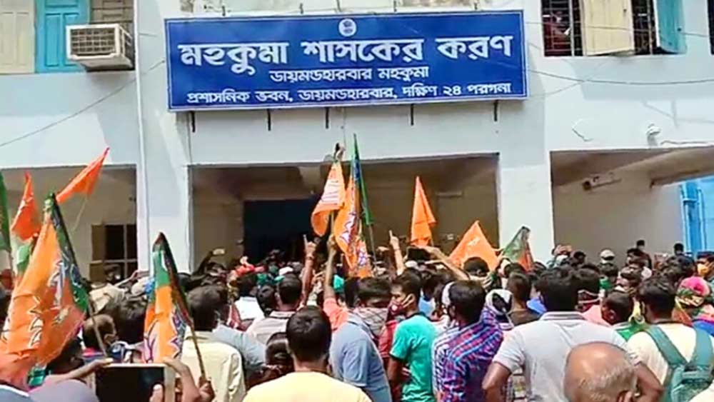 BJP workers allegedly attacked by TMC