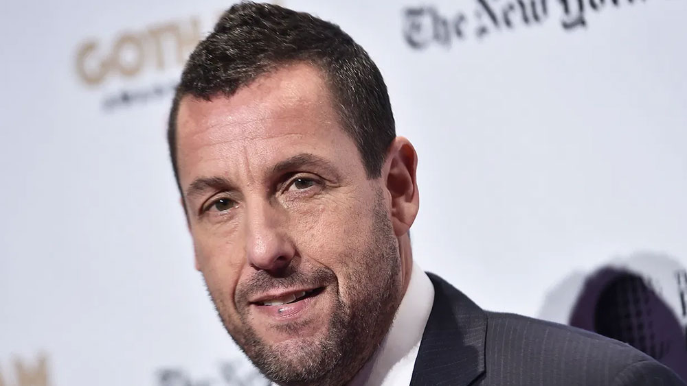 অ্যাডাম স্যান্ডলার: মার্কিন অভিনেতা, কমেডিয়ান, স্ক্রিনরাইটার অ্যাডাম স্যান্ডলার রয়েছেন নবম স্থানে। তাঁর আয় ৪১ মিলিয়ন ডলার(৩০৬ কোটি টাকা)।