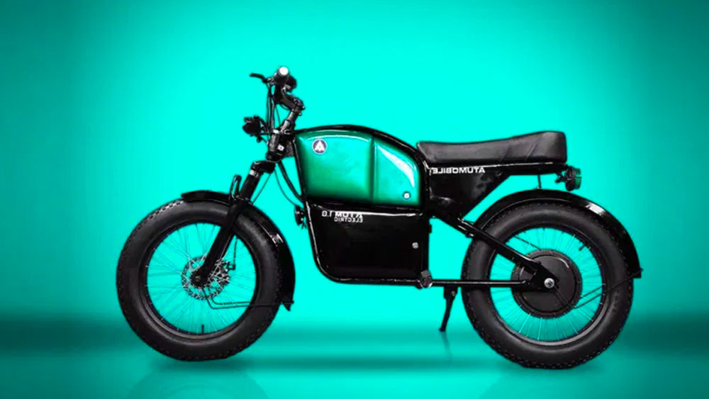 ডিজিটাল ডিসপ্লের পাশাপাশি এলইডি লাইট থাকবে হেডলাইটে। ইন্ডিকেটরের ডিজাইন আকর্ষণীয়। লাল, নীল, কালো ছাড়াও বেশ কয়েকটি রঙের মডেল রয়েছে আটুম ১-এ।