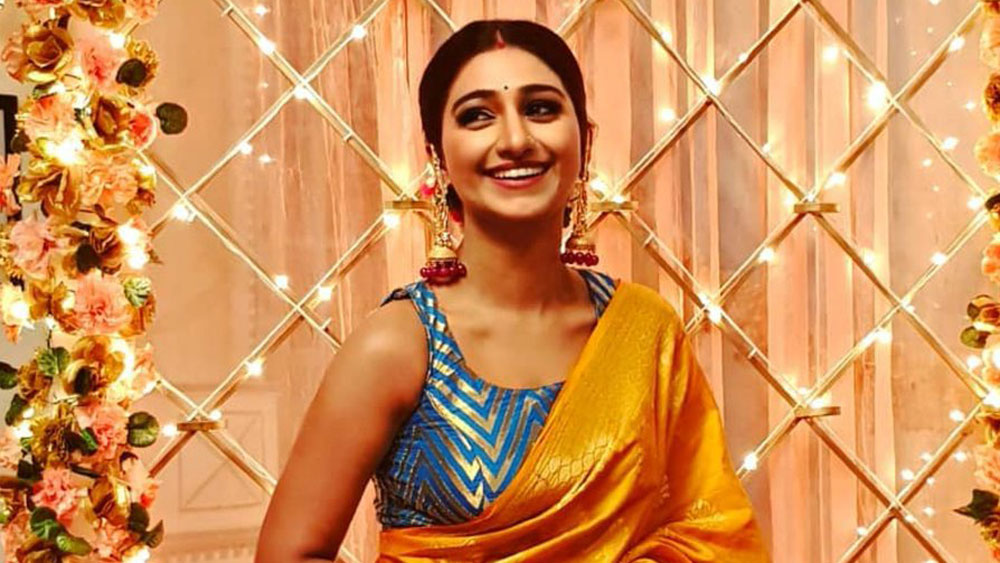 আপাতত অভিনয়ে ফেরার কোনও ইচ্ছেও নেই বলে জানিয়ে দিয়েছেন মোহেনা। ২০১৭-’১৯ পর্যন্ত একটি ইউটিউব চ্যানেলের অংশ ছিলেন তিনি। এই মুহূর্তে ইউটিউবে ‘মোহেনা ভ্লগস’ নামের একটি চ্যানেল চালান তিনি।