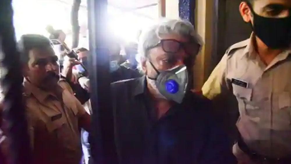 গত ৭ জুলাই পরিচালক সঞ্জয় লীলা ভন্সালিকে জিজ্ঞাসাবাদ করে পুলিশ।