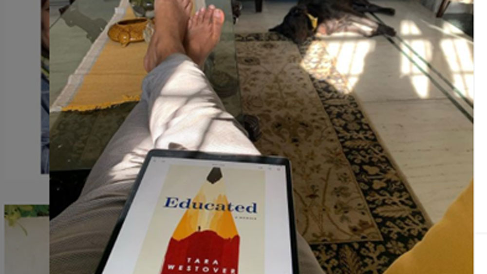 কিন্তু সাম্প্রতিক কালে পাইলটদের চাকরি খুবই অনিশ্চিত হয়ে পড়েছে। একের পর এক বিমান বন্ধ হয়ে যাচ্ছে, তার উপর দোসর কোভিডের প্রভাব।