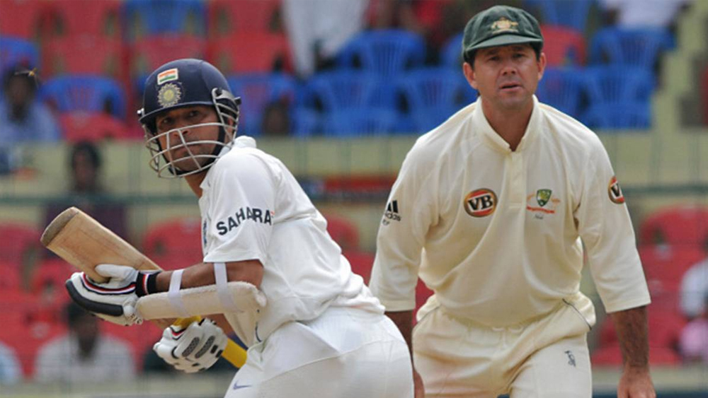 অ্যাডিলেডের ফেডেরাল কোর্টে মামলা চলে। অস্ট্রেলিয়ার হয়ে সাইমন্ডসের জন্য সাক্ষী দিয়েছিলেন রিকি পন্টিং, ম্যাথু হেডেন এবং মাইকেল ক্লার্ক। হরভজনের পক্ষে ছিলেন সচিন। আইসিসির বিচারপতি জন হেনসেন হরভজনকে নির্দোষ বলে ঘোষণা করেন। সেই রায়ে অবশ্য খুশি হতে পারেনি অস্ট্রেলিয়া।