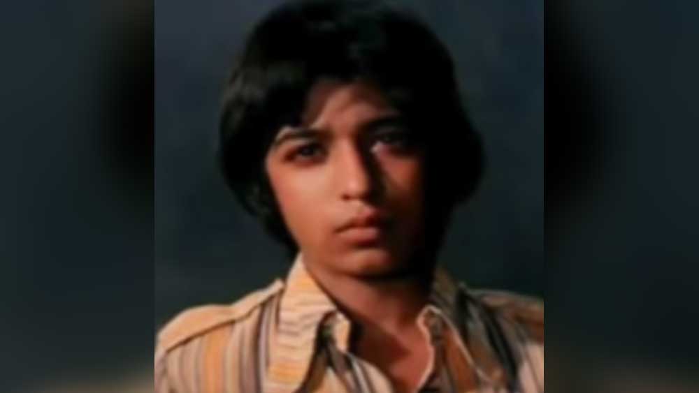 অমিতাভের পাশাপাশি ময়ূরও ছিলেন দর্শকদের পছন্দের তালিকার শীর্ষে। বিগ বি-র চেহারার সঙ্গে সামঞ্জস্য আনার জন্য ময়ূরের হেয়ারস্টাইলও তৈরি করা হত যত্ন নিয়ে। দেখা হত, যাতে তাঁর কান দু’টি খাকে চুলের আড়ালেই।