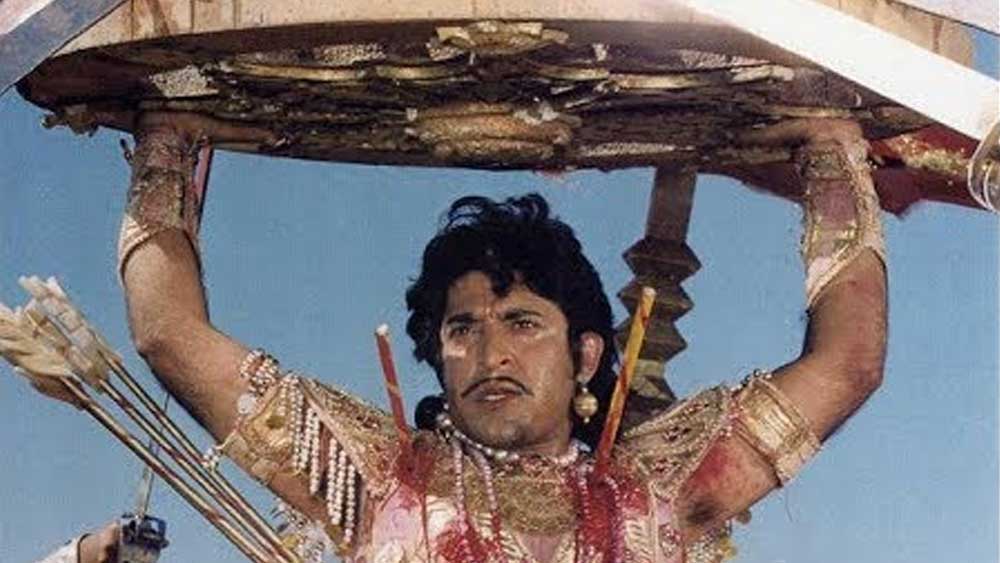 পরবর্তীতে ময়ূর বর্মা কিছু ছবিতে পার্শ্বচরিত্রে অভিনয় করেছেন। সে সময়, আটের দশকের শেষ দিকে দূরদর্শনে ‘মহাভারত’-এর বিভিন্ন চরিত্রের জন্য অভিনেতা নির্বাচন করা হচ্ছিল।