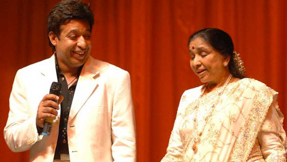 ফলে বড় ছবির ছোট ভূমিকার অভিনেতা হয়েই খুশি থাকতে হয় ময়ূরকে। বড় পর্দায় পিছিয়ে পড়ে তিনি কাজ করেছিলেন টেলিভিশনেও। কিছু শো সঞ্চালনা করার সময় তখন সাক্ষাৎকার নিয়েছিলেন সলমন খানেরও।