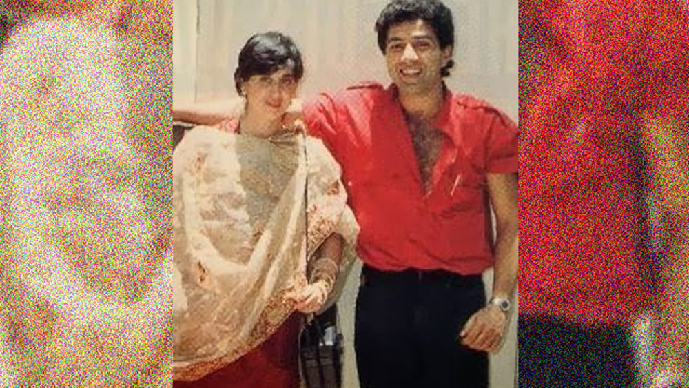 সেখানে সুপারস্টারের স্ত্রী হওয়া সত্ত্বেও এখনও পূজার জীবনে সে ভাবে ঢুঁ মারতে পারেনি ক্যামেরার লেন্স। সানির স্ত্রী সম্পর্কে খুব কমই জানা যায়।