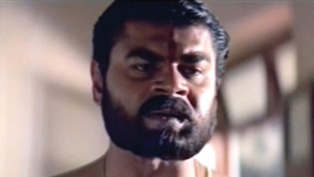 এর পর আবার অভিনয়ের শখ জেগে ওঠে শরতের মনে। তিনি এ বার স্টুডিয়োর দরজায় দরজায় ঘুরতে থাকেন। কিন্তু সব জায়গায় প্রত্যাখ্যানের মুখোমুখি হতে হচ্ছিল। কারণ শরতের সুঠাম, পেশীবহুল চেহারা সে সময় গুরুত্ব পেত শুধু খলনায়কের সঙ্গীর ভূমিকাতেই।