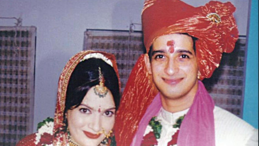 কলেজে শরমনের সহপাঠী ছিলেন প্রেরণা চোপড়া। তিনি বলিউডের খলনায়কের ভূমিকায় বিখ্যাত অভিনেতা প্রেম চোপড়ার কন্যা। বলিউডে কেরিয়ারের সূত্রপাতের আগেই ২০০০ সালে মাত্র ২১ বছর বয়সে প্রেরণাকে বিয়ে করেন শরমন।