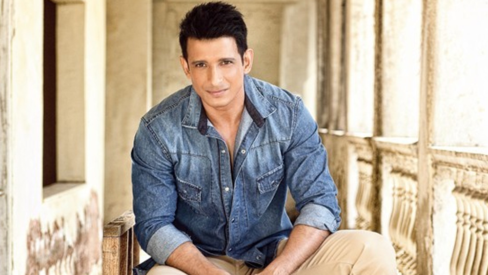 ‘১৯২০ লন্ডন’, ‘ওয়াজাহ তুম হো’, ‘থ্রি স্টোরিজ’-সহ শরমনের আরও কিছু বি গ্রেডের ছবি বক্স অফিসে মুথ থুবড়ে পড়ে। এই ছবিগুলির পর থেকে তাঁর কাছে সুযোগ ক্রমে কমতে থাকে।