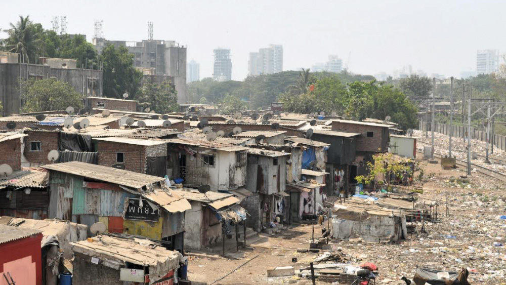 সাজিদের জন্ম ১৯৫১ সালে। মুম্বইয়ের চোরবাজার এলাকার এক বস্তি ছিল তাঁর বাড়ি। তাঁর বাবা ওয়াজিদ হিন্দি ছবিতে বডি ডাবলের কাজ করতেন।