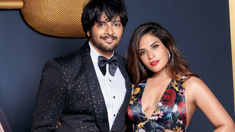 তাঁরা আগে যে বাড়িতে থাকতেন মার্চ মাসের পর সেই বাড়ির লিজের মেয়াদও শেষ হয়।