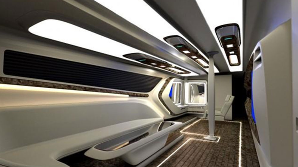 শ্যুটিংয়ের ফাঁকে ক্লান্ত শরীরকে বিশ্রাম দেওয়ার জন্য রয়েছে উন্নত প্রযুক্তির আরামকেদারাও। এতে রয়েছে একটি লবিও।