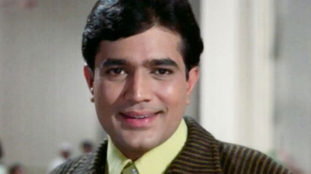 তা ছাড়া পরিচালক খুব ভাল করেই জানতেন যে, ফিল্ম সুপারহিট করতে গেলে রাজেশকে প্রয়োজন। তাই সকলেই মুখ বুজে সব মেনে নিতেন।