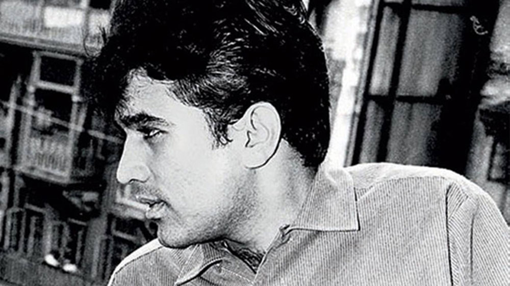 রাজেশের কেরিয়ার মুখ থুবড়ে পড়েছিল। খারাপ সময়ে তাঁর পাশে থাকেনি তাঁর পরিচালক বন্ধুরাও।