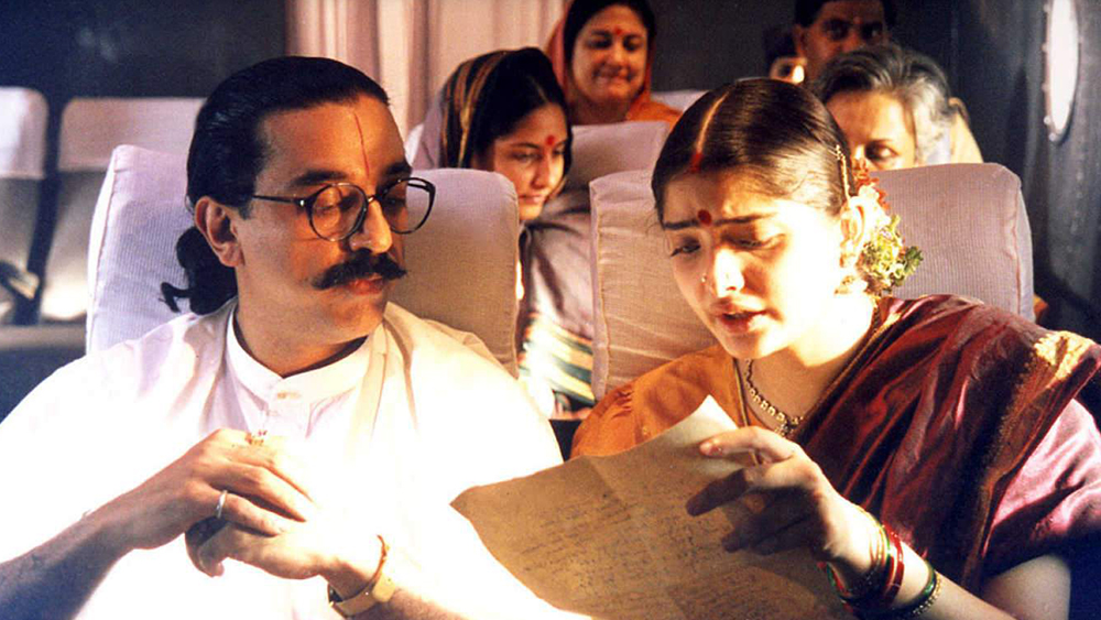 এর পর রানির কেরিয়ারগ্রাফ ক্রমশ উপর দিকে উঠতে থাকে, শাদাব ক্রমশই পিছিয়ে পড়তে থাকেন। ‘রিফিউজি’ এবং ‘হে রাম’ ছবিতে পার্শ্বচরিত্রে তিনি অভিনয় করেছিলেন। কিন্তু ৩ বছরের মধ্যে টিনসেল টাউন থেকে কার্যত হারিয়েই যান। শাদাব হয়তো বুঝতে পেরেছিলেন, অভিনয় তাঁর জন্য নয়।