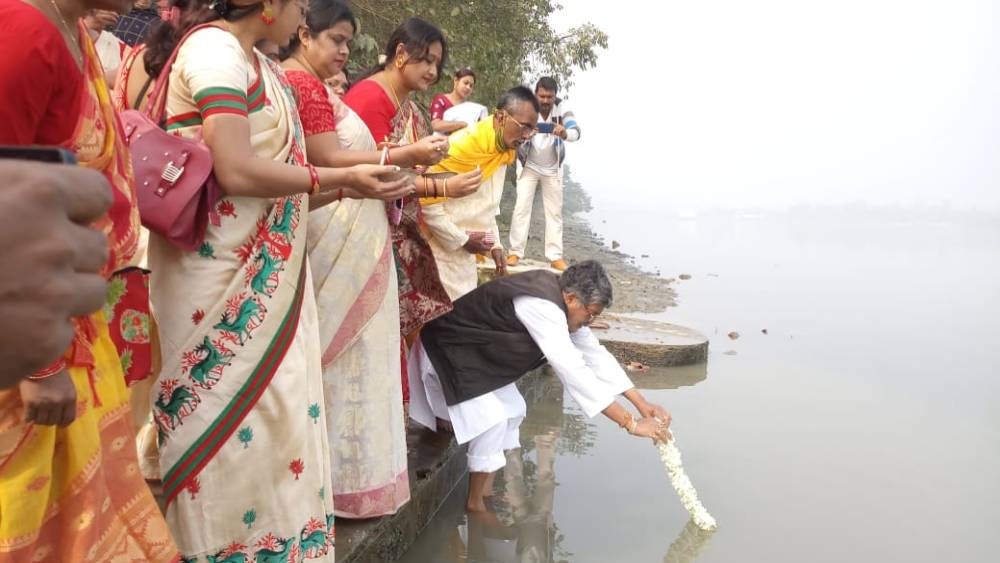 চুঁচুড়ায় কর্মসূচি অসিত মজুমদারের। নিজস্ব চিত্র