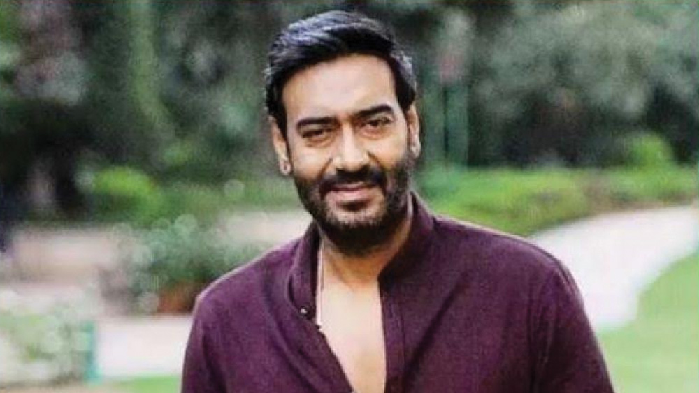 এর পর ইন্ডাস্ট্রি থেকে হারিয়েই যান রোহিত। অথচ টিনসেল টাউনের চারদিকে তাঁর আত্মীয় পরিজনরা কাজ করছেন। দীপক পরাশর, হৃতিক রোশন তাঁর আত্মীয়। অজয় দেবগণও তাঁর আত্মীয় হতেন। কিন্তু শেষ অবধি সেই সম্পর্ক পূর্ণতা পায়নি।