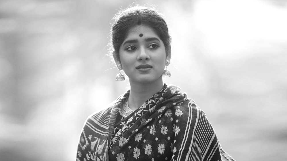 টালিগঞ্জের অভিনেত্রী হওয়ার পাশাপাশি স্বপ্ন সোশিওলজি বা তুলনামূলক সাহিত্য নিয়ে ভবিষ্যতে পড়ার। পরিচালক শুভ্রজিৎ মিত্রের আগামী ছবি ‘অভিযাত্রিক’-এ নায়িকার ভূমিকায় তাঁকে দেখা যাবে।