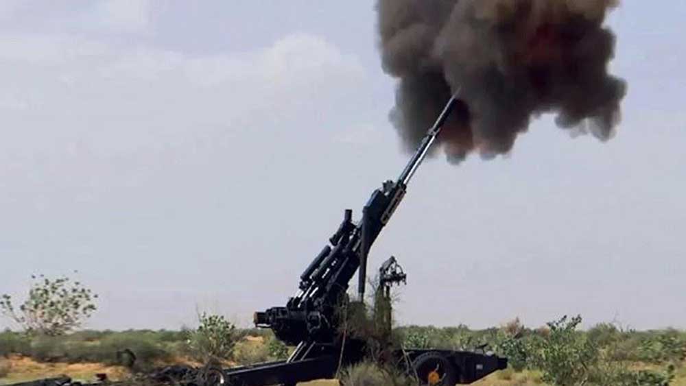 ডিআরডিও জানিয়েছে, বার্স্ট মোডে রাখলে মাত্র ১৫ সেকেন্ডের মধ্যে ৩ রাউন্ড গোলা দাগতে পারে এই কামান। আর সাসটেইন্ড মোডে রাখলে এই কামান থেকে ৬০ মিনিটে ৬০ রাউন্ড গোলা দাগা যাবে। সব মিলিয়ে এই কামানটির ওজন প্রায় ১৮ টন। কামানের নলটির দৈর্ঘ্যই শুধুমাত্র ৬ হাজার ৮৭৫ মিলিমিটার। এক একটি কামান পরিচালনা করতে ৬ থেকে ৮ জনের দল প্রয়োজন।