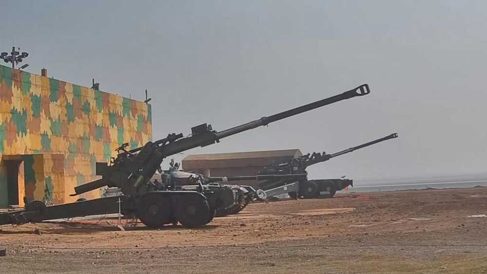 বিগত ৫ বছর ধরে এটিএজিএস কামান নিয়ে পরীক্ষা নিরীক্ষা চলছে। প্রতিবারই পরীক্ষায় সফল হয়েছে এই কামান। এ বছর অক্টোবরে কামানগুলির চূড়ান্ত পর্য়ায়ের পরীক্ষা শুরু হয়েছে। তাতে সফল হলে সরাসরি ভারতীয় সেনার হাতে উঠবে কামানগুলি। পরীক্ষা চলাকালীন এর আগে ওই কামান থেকে ১৩০ রাউন্ডের বেশি গোলা দাগা হয়েছে বলে জানিয়েছে ভারত ফোর্জ লিমিটেড।