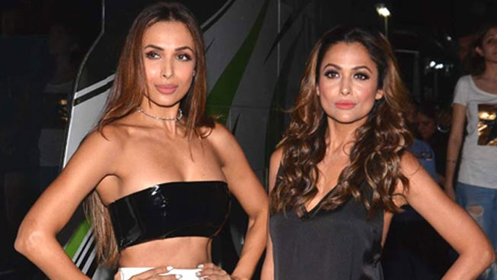 মাত্র ১১ বছর বয়সে মা-বাবাকে আলাদা হতে দেখেছেন তিনি। তার পর মা আর বোন অমৃতার সঙ্গেই সময় কেটেছে তাঁর। দুই মেয়ের ভরণপোষণের জন্য মাকে কাজে বার হতে হত। তাই ছোট থেকে বোন অমৃতার দেখভালের সমস্ত দায়িত্ব এসে পড়েছিল তাঁর কাঁধেই।