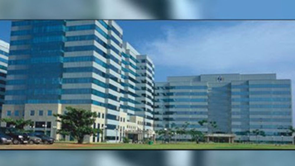 সিরাম ইনস্টিটিউট মূলত বাচ্চাদের ভ্যাকসিন প্রস্তুতকারক সংস্থা। সাপের কামড়ের প্রতিরোধক তৈরির সবচেয়ে বড় প্রতিষ্ঠানও হল এই সিরাম ইনস্টিটিউট। ১৯৬৬ সালে সাইরাস নিজেই কোম্পানির প্রতিষ্ঠা করেন। বর্তমানে তাঁর মোট সম্পত্তির পরিমাণ ৭৩ হাজার কোটি টাকারও বেশি।