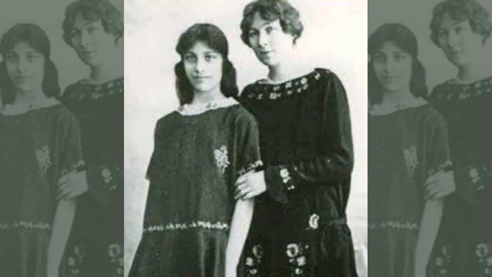 প্রথম বিশ্বযুদ্ধ শুরু হওয়ার পরে সপরিবার ইনায়ৎ রাশিয়া থেকে চলে গিয়েছিলেন লন্ডন। সেখানেই নটিং হিল-এ স্কুলে ভর্তি হন নূর। ১৯২০ সালে এই পরিবারের নতুন ঠিকানা হয় প্যারিস। তার ৭ বছর পরে ভারত সফরের সময় মৃত্যু হয় ইনায়ৎ খানের। অকালে বাবার মৃত্যুর পরে শোকস্তব্ধ মা এবং তিন ভাইবোনের দায়িত্ব অনেকটাই এসে পড়ে ত্রয়োদশী নূরের উপর।