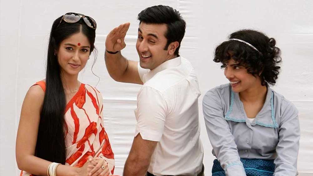 তবে বলিউডেই ‘বরফি’ ছবিতে চ্যালেঞ্জের মুখোমুখি হন ইলেয়ানা। প্রিয়ঙ্কা চোপড়া, রণবীর কপূরের মতো তারকার সঙ্গে স্ক্রিনশেয়ার করেন তিনি। এই ছবিতে তিনি বাঙালি তরুণীর চরিত্রে অভিনয় করেন। ছোট পরিসরে বড় তারকাদের পাশেও তিনি প্রচারের আলো নিজের উপর টানতে সফল হন।