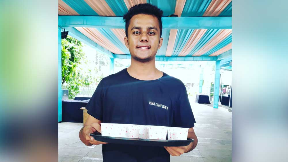 পড়ুয়াদের ভাষণ দিতে আইআইএম কিংবা হার্ভার্ড বিজনেস স্কুলে প্রায়ই ডাক পান। তাঁর কাহিনি মনোবল বাড়ায় পড়ুয়াদের।