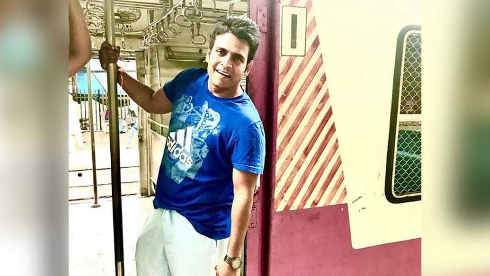 অনিচ্ছা সত্ত্বেও মা-বাবার কথায় অবশেষে দ্বাদশ শ্রেণি উত্তীর্ণ হন। তার পর কম্পিউটার সায়েন্স নিয়ে ভর্তি হলেন এলাহাবাদ বিশ্ববিদ্যালয়ে। তিন বছরের স্নাতক স্তরের দ্বিতীয় বর্ষে এসে পড়াশোনায় ইতি টানার কথা সুশীল স্থির করে নিয়েছিলেন।