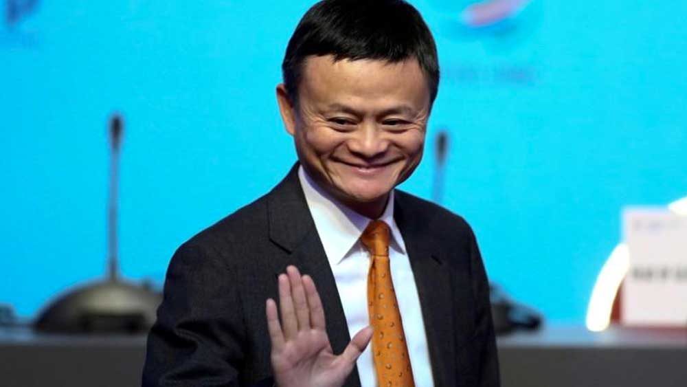 শূন্য থেকে শুরু করে কীভাবে তিনি হয়ে উঠলেন ফরচুন পত্রিকার বিচারে বিশ্বের ৫০ জন সেরা নেতার মধ্যে অন্যতম? দেখে নেওয়া যাক জ্যাক মা-র চলার পথ।