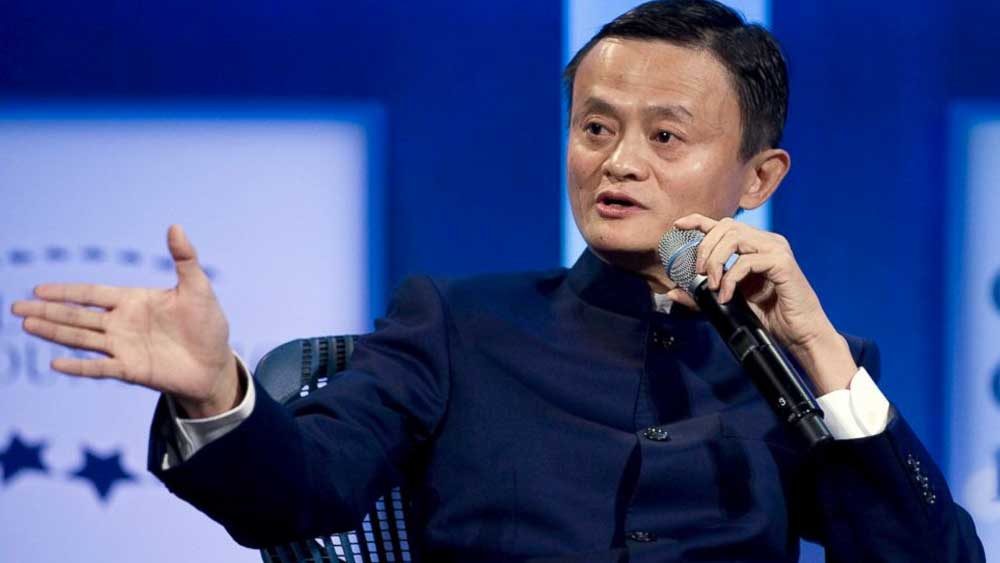 অতিমারিতেও বিশ্বের বাকি ধনকুবেরদের সঙ্গে পাল্লা দিয়ে সম্পত্তি বেড়েছে জ্যাক মা-এর। মার্কিন আর্থিক সংস্থা ব্লুমবার্গের দাবি, আলিবাবা কর্ণধার জ্যাক মা-র মোট সম্পত্তির পরিমাণ বর্তমানে ৫ হাজার ৪০৮ কোটি ডলার। বিশ্বের প্রথম ৫০০ জন ধনকুবেরের মধ্যে তাঁর স্থান এই সংস্থার বিচারে ২২ নম্বরে।