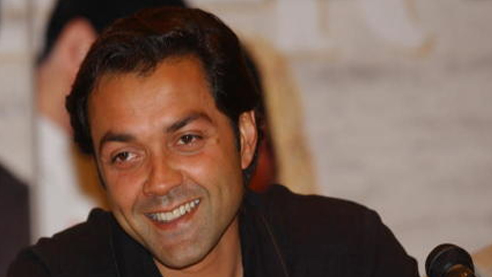 ছবির নামকরণ করা হয়েছিল ‘লন্ডন’। ছবির বেশ কিছু পর্বের শ্যুটিং হওয়ার কথাও ছিল লন্ডনে।