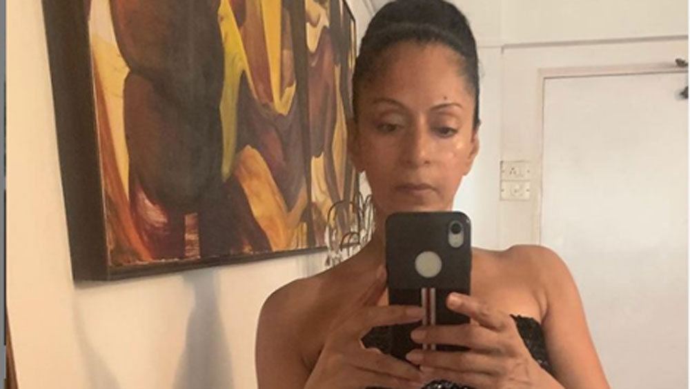 ১৯৯৭ সালে তিনি কান ফিল্ম ফেস্টিভ্যালে গিয়েছিলেন। সেখানে ক্রিশ্চিয়ান ব্যান্ডিট নামে এক জার্মান ব্যক্তির সঙ্গে তাঁর পরিচয় হয়। তাঁকে বিয়ে করে জার্মানিতে চলে যান শ্বেতা।