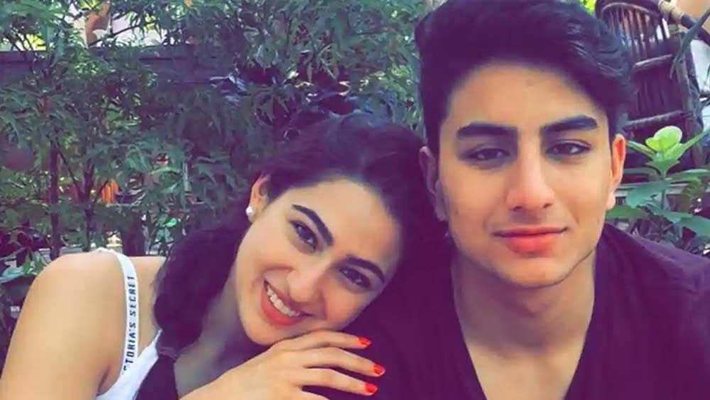 ২০০৪ সালে সইফ-অমৃতার বিয়ে ভেঙে যাওয়ার সময় সারার বয়স ছিল ৯ বছর। তার পর তিনি তাঁর ভাই ইব্রাহিমের সঙ্গে বড় হন অমৃতার কাছেই।