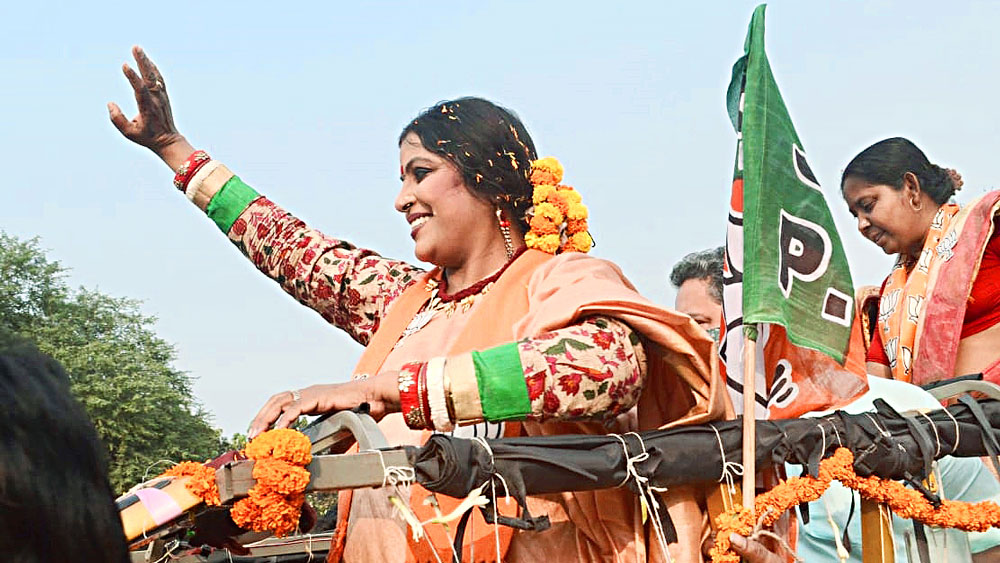 উলুবেড়িয়া দক্ষিণে পাপিয়া অধিকারী। বুধবার।