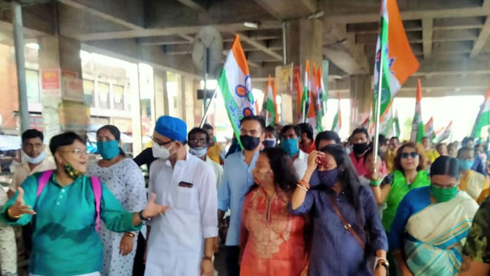 অর্থাৎ স্থাবর এবং অস্থাবর মিলিয়ে তিনি মোট ১২ কোটি ৭০ লাখ ৫৮ হাজার ৭৯৫ টাকার মালকিন।