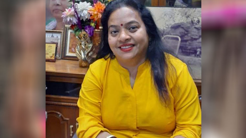 ৪১ লাখ ৫৯ হাজার ৩২৪ টাকার ঋণও রয়েছে তাঁর। টয়োটা ফরচুনার এবং হন্ডা সিআরভি— এই দু’টি গাড়ি রয়েছে তাঁর। দু’টি গাড়ি মিলিয়ে মোট মূল্য ৪৮ লাখ ২১ হাজার ১২৬ টাকা।